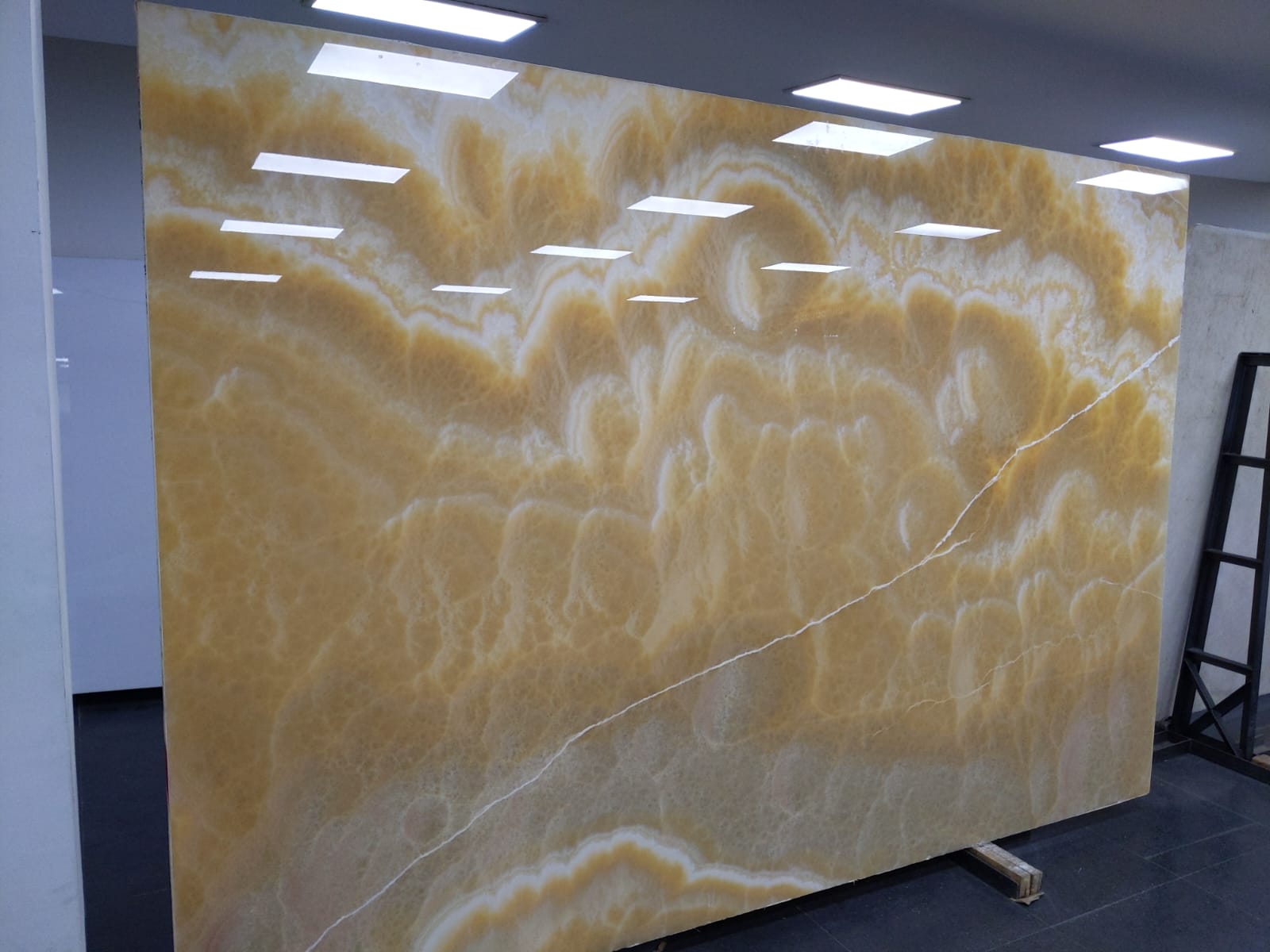 honey-onyx