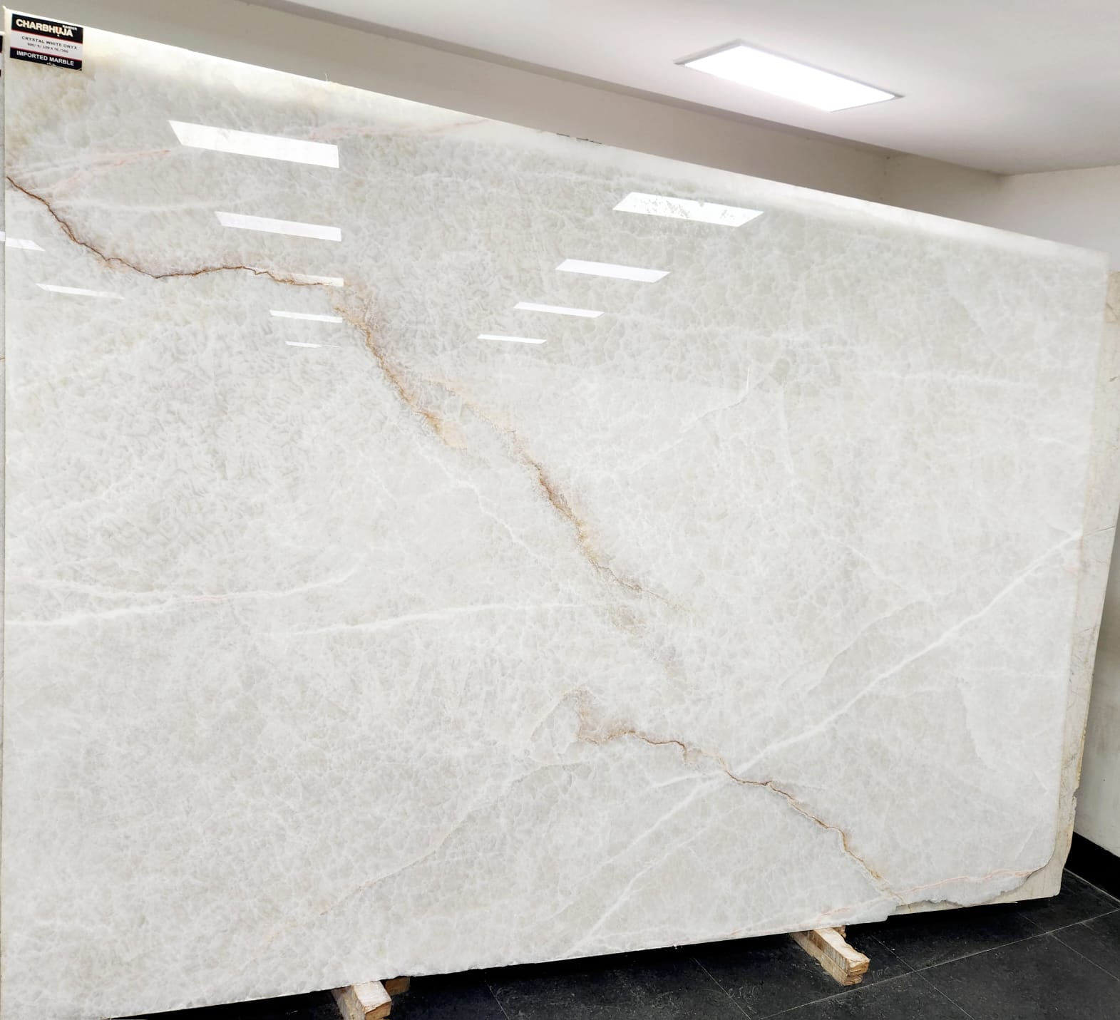 white-onyx